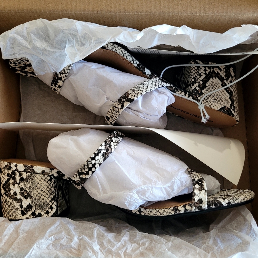 Amazon Essentials Thin Two Strap White Snake Heel… - image 6